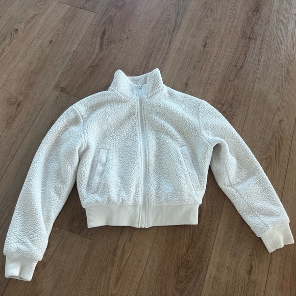 ALO YogaMicro Sherpa Destiny Jacket - Picture 4 of 7